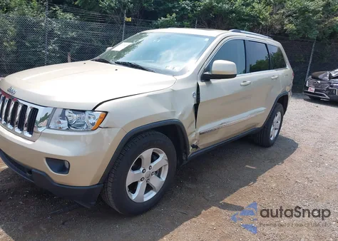 2011 Jeep Grand Cherokee Laredo z USA, uszkodzony, nr VIN 1J4RR4GG0BC713919